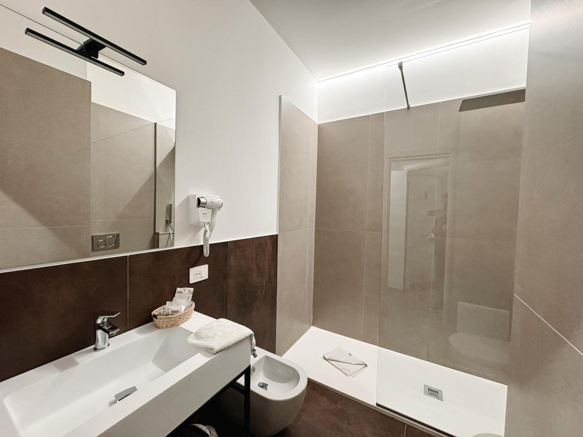 Re Lazzarone Suite Napoli Ngoại thất bức ảnh